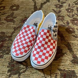 Size 7.5, multicolor checkered Vans, Like new!🌸
